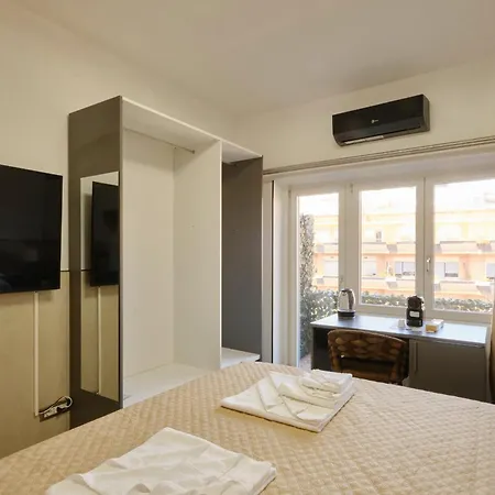 בית הארחה Luxury Vatican 4*